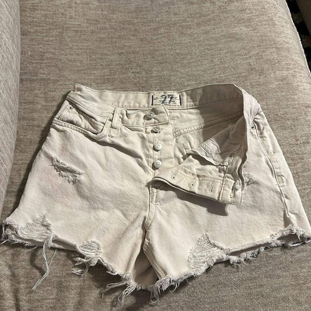 free people - we the free makai cutoff denim shorts size 27
